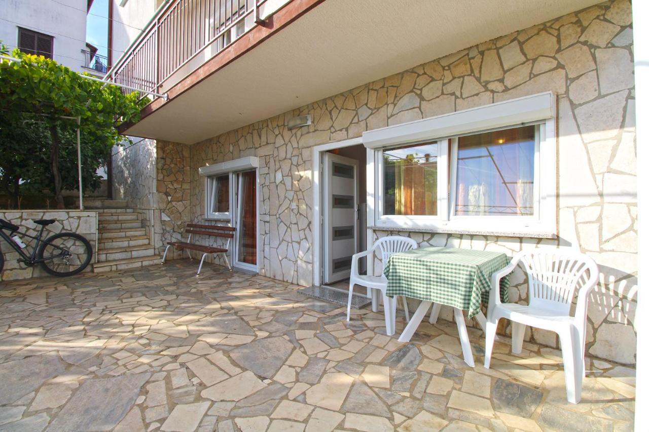 Apartments Valerija 847 Пула Екстериор снимка