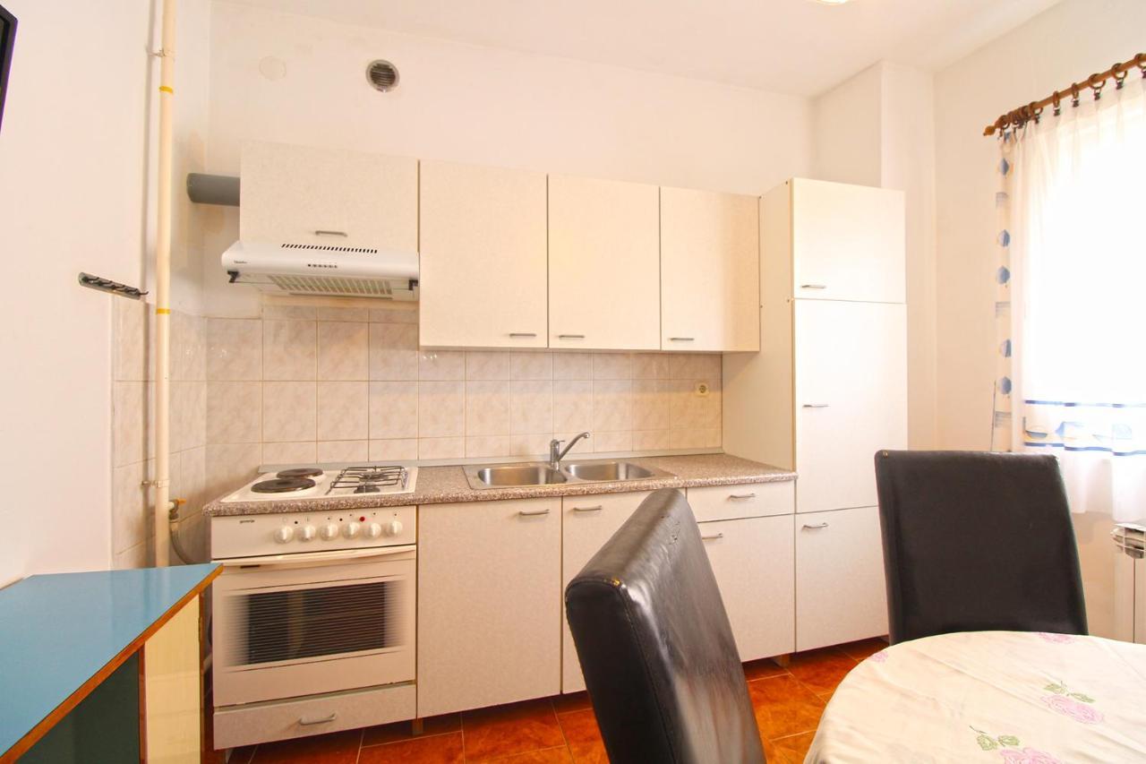 Apartments Valerija 847 Пула Екстериор снимка