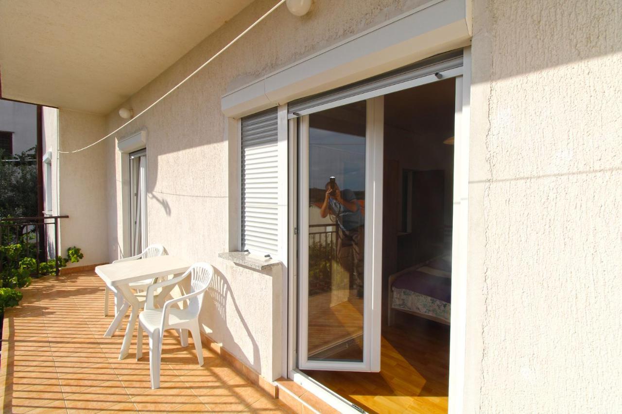 Apartments Valerija 847 Пула Екстериор снимка