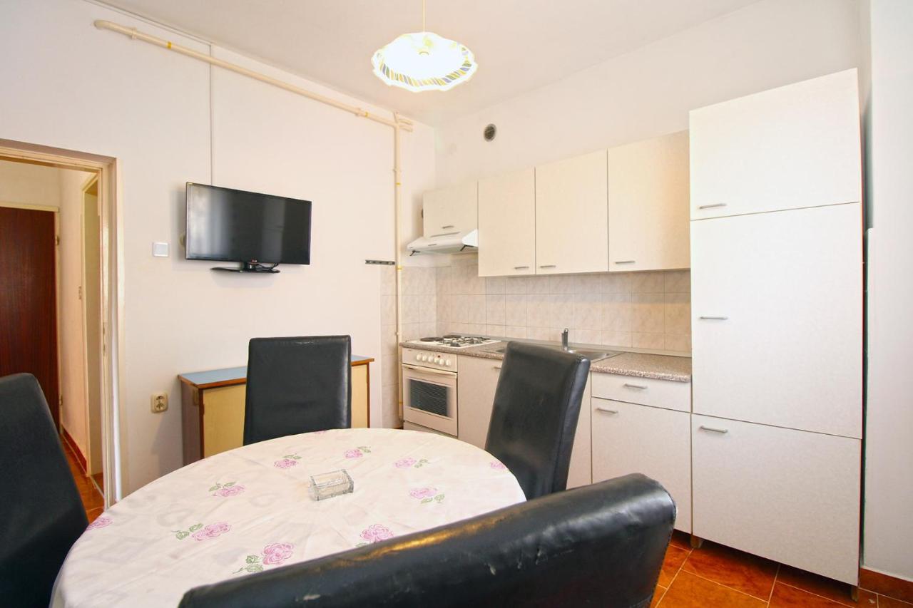 Apartments Valerija 847 Пула Екстериор снимка