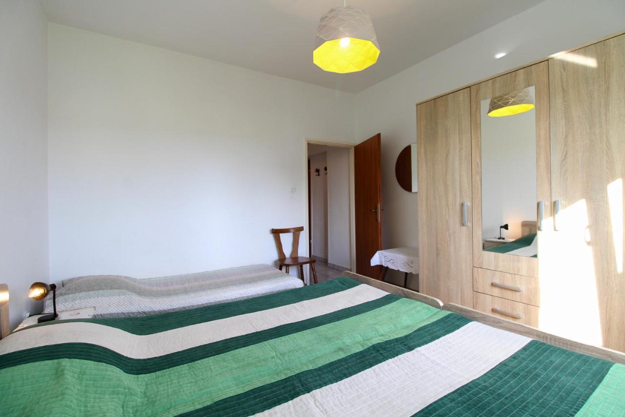 Apartments Valerija 847 Пула Екстериор снимка