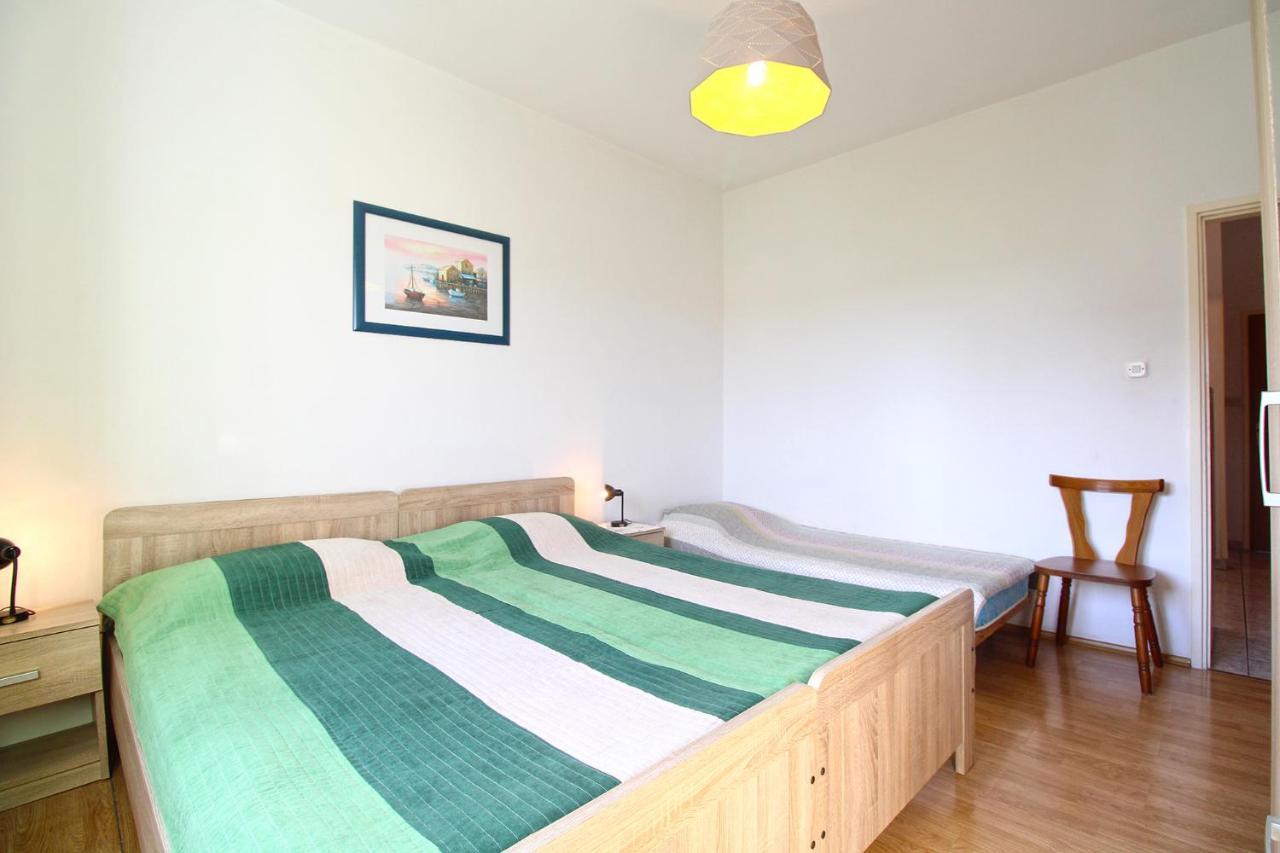 Apartments Valerija 847 Пула Екстериор снимка
